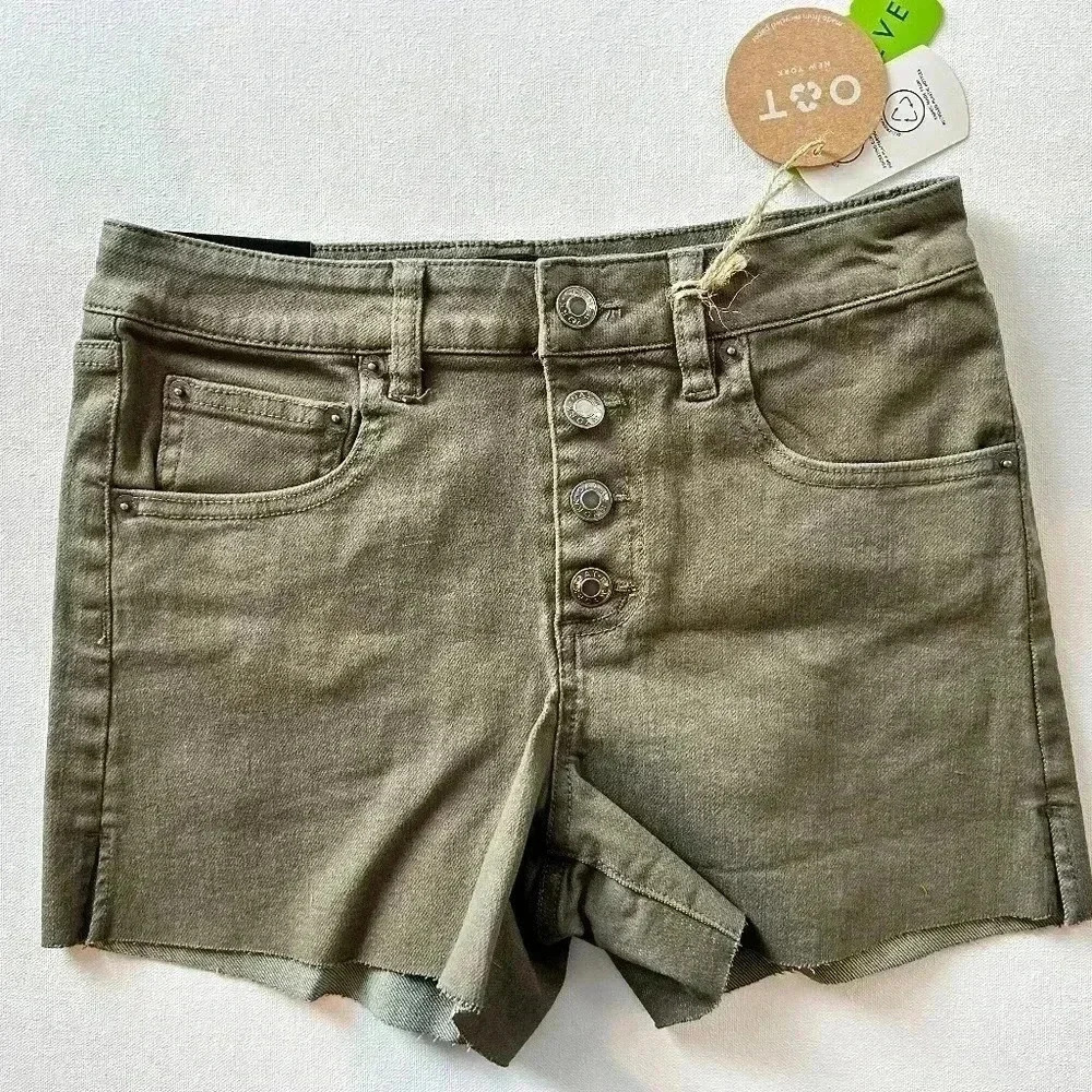 OAT New York army green Button down shorts size 26